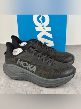 Hoka Men's Challenger 8 Black Size 10D New In Box Running Trail Shoes